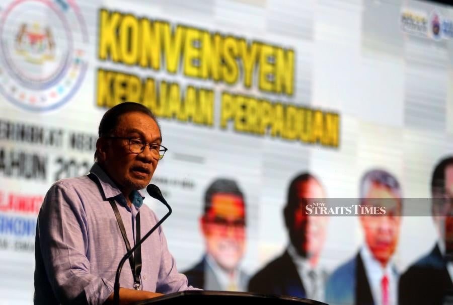 Non-Malay ministers will be invited to take part in the Bumiputera Economic Congress (KEB) scheduled to take place in Putrajaya next month, Datuk Seri Anwar Ibrahim said. - NSTP/L. MANIMARAN