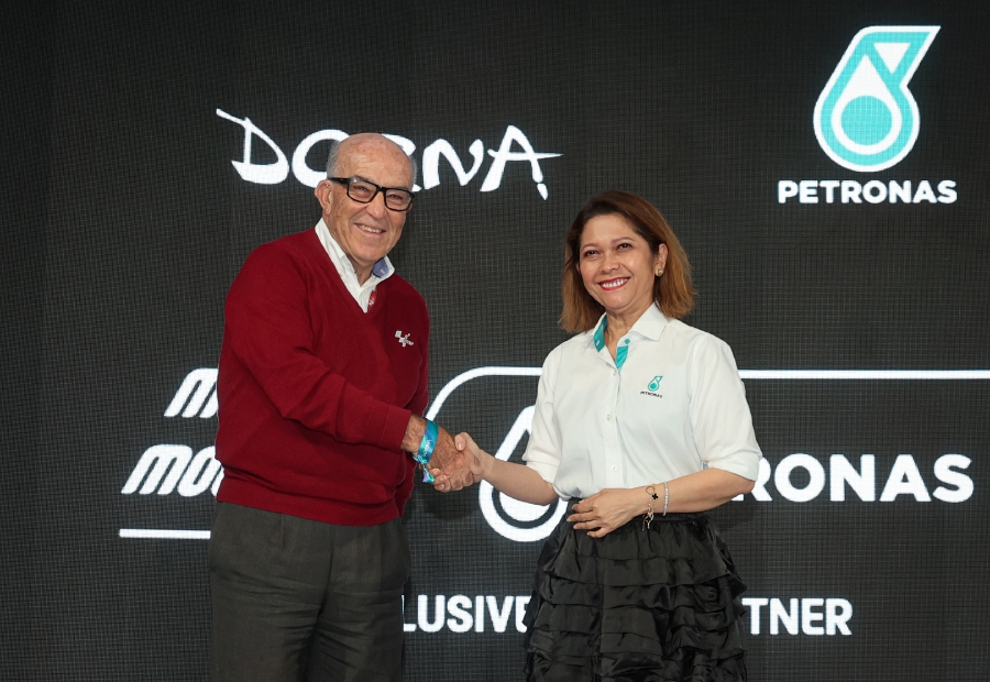 Dorna Sports chief executive officer Carmelo Ezpeleta (left) believed this was a step in the right direction. - Bernama pic