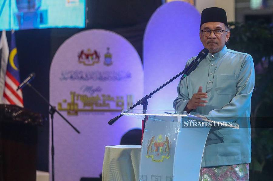 Federal govt wants Jakim's role to be expanded - Anwar | New Straits ...