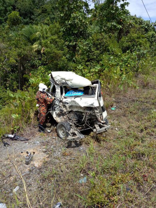 Policeman Among Two Killed In Five Vehicle Pileup