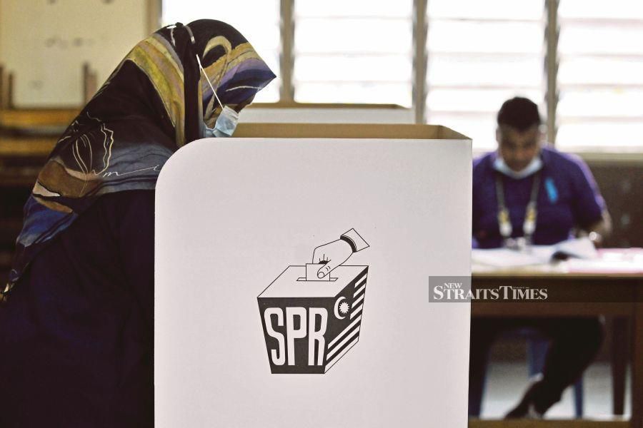 Voters who will go to the polls in six states will not be focusing on party image, but rather who can bring about actual reforms. - NSTP file pic