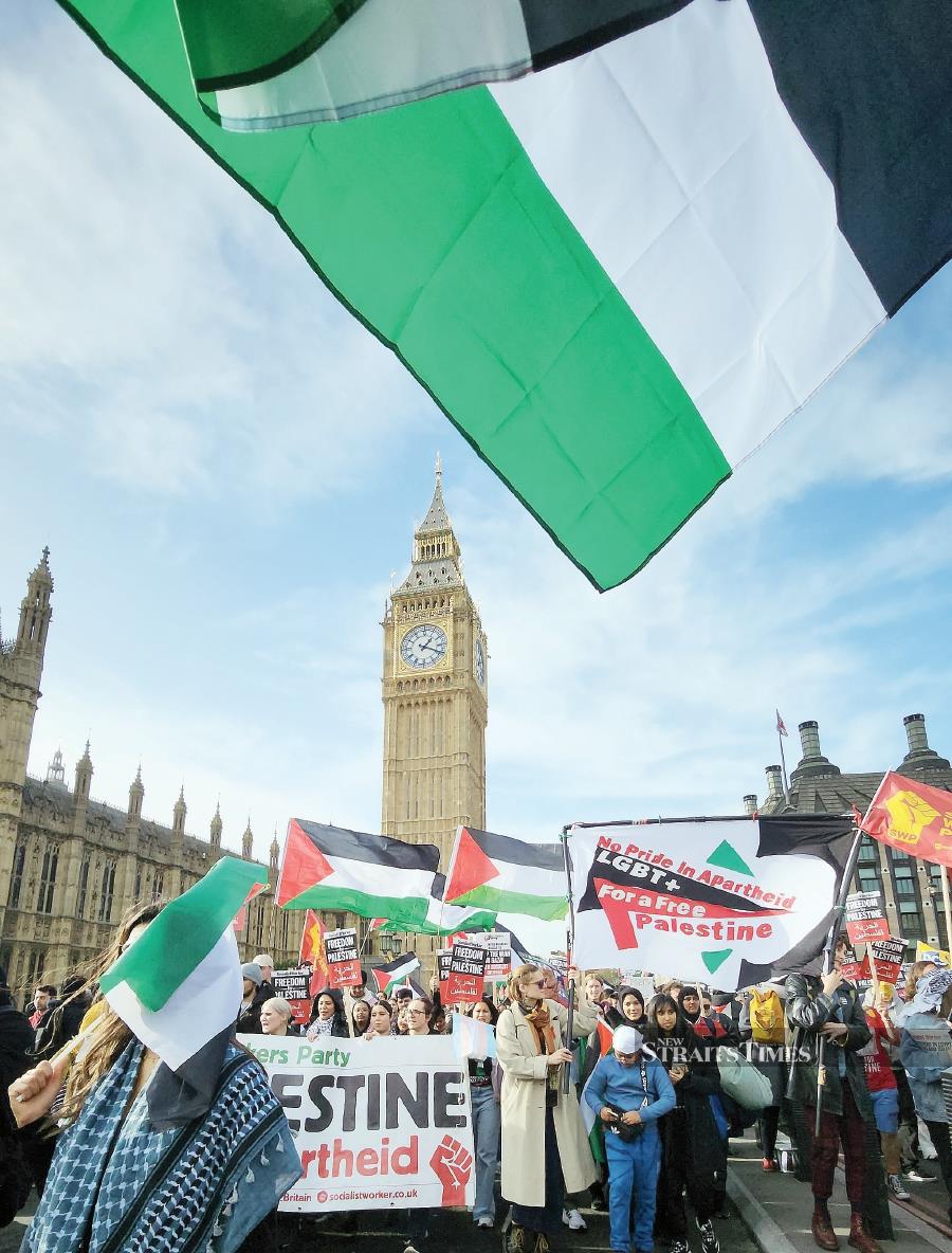 The solidarity peace march for Palestine passing in front of Big Ben in London on Saturday.