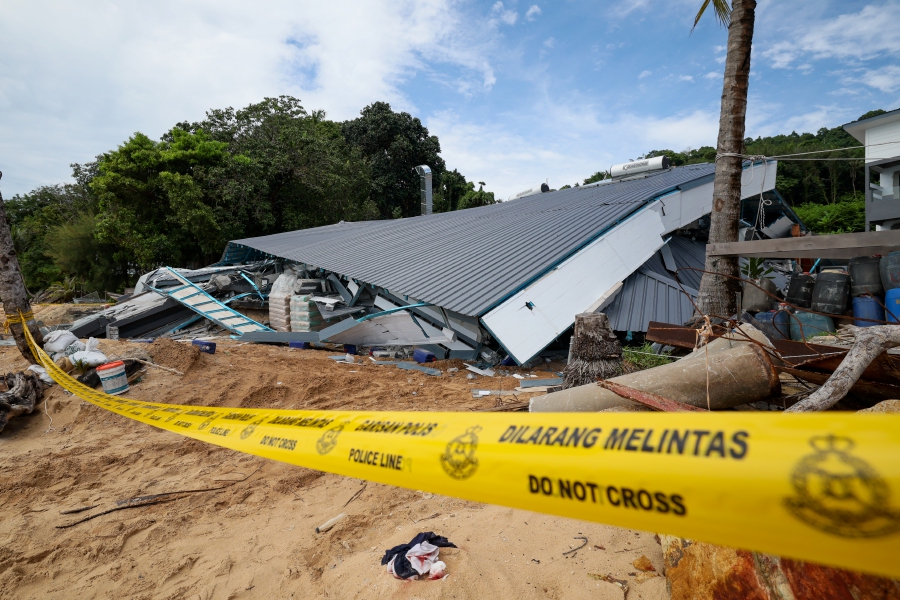 Another victim of the building collapse incident in Pulau Perhentian here last Thursday was confirmed dead this morning. - Bernama pic