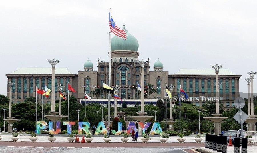 Putrajaya Corporation (PPj) and Tenaga Nasional Bhd (TNB) have signed a strategic deal aimed at transforming the country’s administrative capital into a Smart City. - NSTP file pic