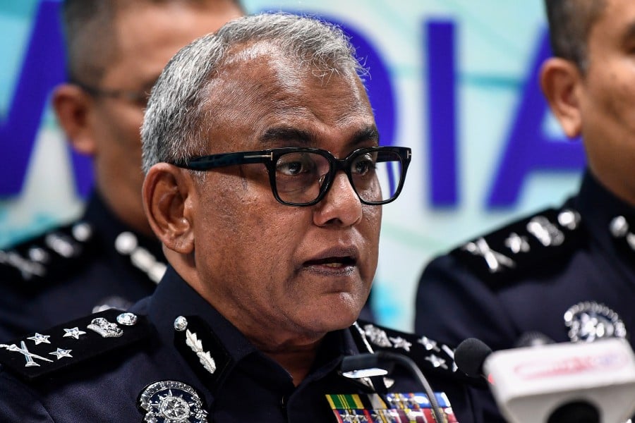 KUALA LUMPUR: Bukit Aman Commercial Crime Investigation Department (CCID) director Datuk Seri Ramli Mohamed Yoosuf said Police have busted an investment fraud syndicate operating on TikTok and detained eight individuals, including two women, in separate raids in Petaling Jaya, Selangor, on April 25. — BERNAMA