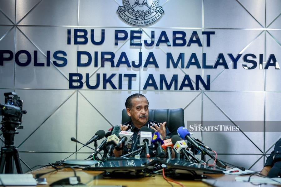 Inspector-General of Police Tan Sri Razarudin Husain confirmed to Berita Harian that police will record the statement from Datuk Tamrin Ghafar next Tuesday. -NSTP/ASYRAF HAMZAH