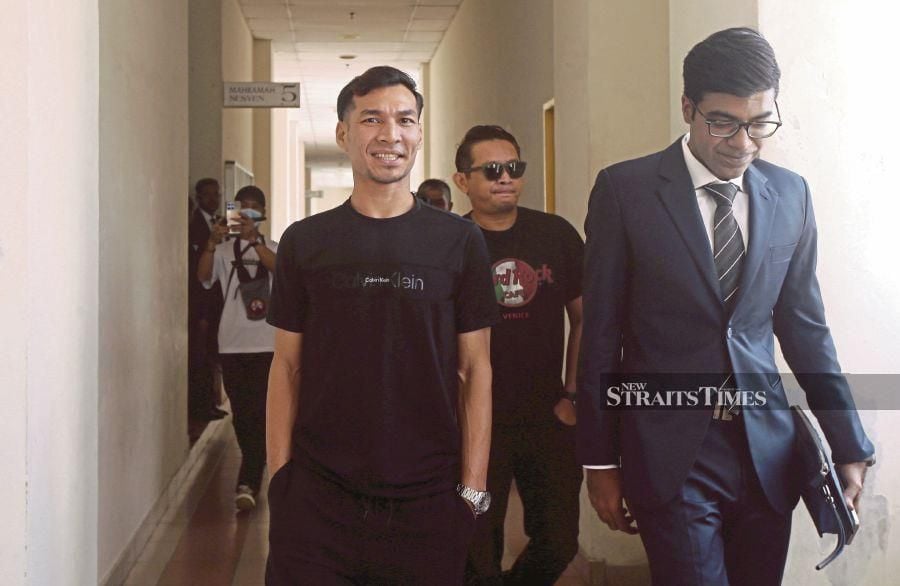 The Attorney General’s Chambers (AGC) turned down the representation submitted by Rizal Ghazali (left) to drop two charges of beating his girlfriend and damaging her mobile phone in a hotel room last year. - NSTP/HAIRUL ANUAR RAHIM