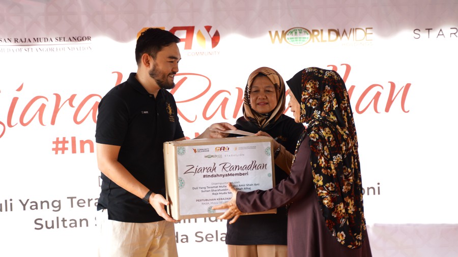 The Ziarah Ramadan programme was a platform for both companies to carry out corporate social responsibility (CSR) by distributing zakat and aid to asnaf groups and communities in need. - Courtesy pic
