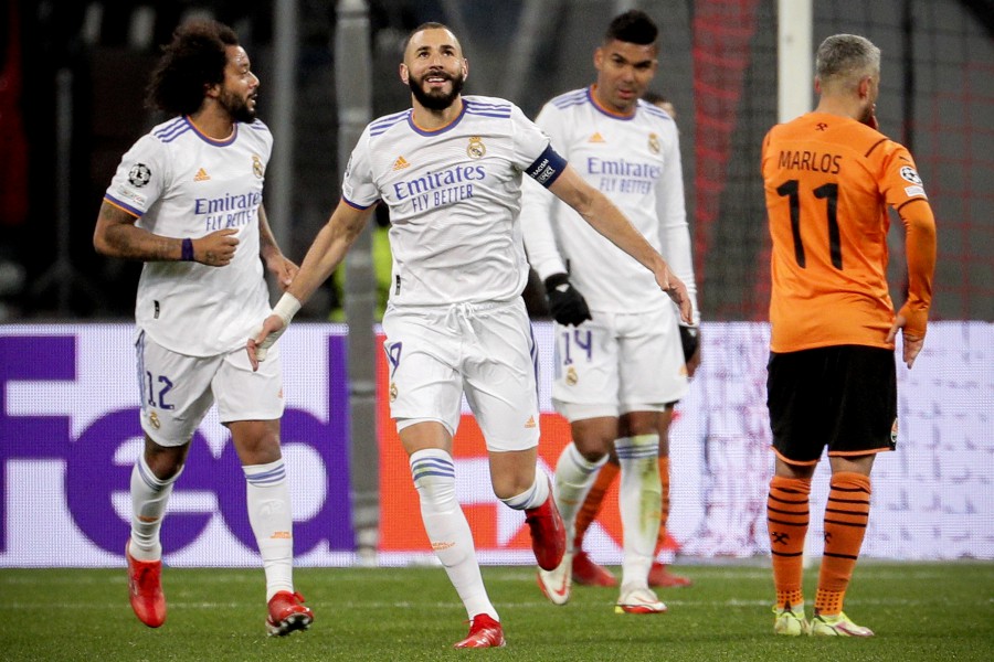 Real’s Karim Benzema (2-L) celebrates after scoring the 5-0 lead during the UEFA Champions League group D soccer match between Shakhtar Donetsk and Real Madrid in Kiev, Ukraine. EPA pic