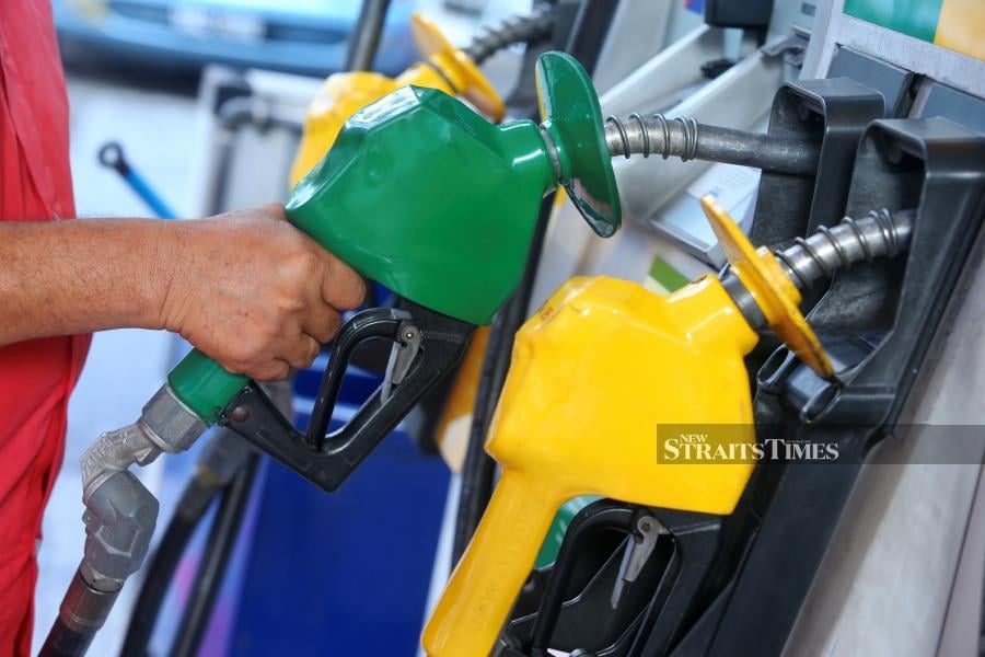The pump price of RON97 will fall from RM2.62 to RM2.53 per litre. - NSTP/INTAN NUR ELLIANA ZAKARI