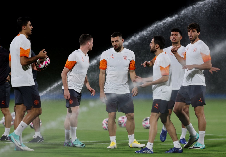 Manchester City's Mateo Kovacic, Ruben Dias, Sergio Gomez, Rodri, Matheus Nunes, Bernardo Silva and teammates during training. - REUTERS pic