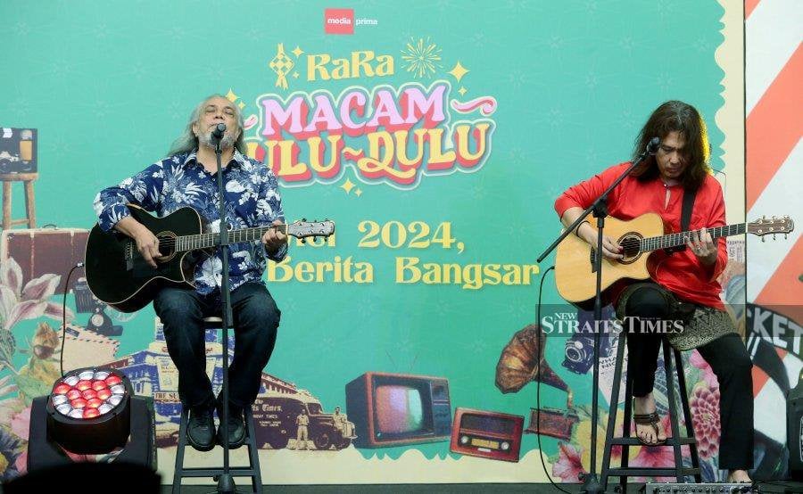 Datuk Ramli Sarip also performed at MPB’s Hari Raya Aidilfitri open house held at Balai Berita Bangsar. -NSTP/ROHANIS SHUKRI