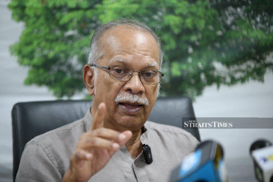 Former DAP leader P Ramasamy said Indians are prepared to support the opposition. - NSTP/File Pic