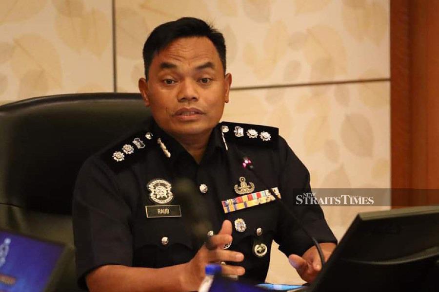 Johor Baru (south) police chief Assistant Commissioner Raub Selamat said a police report was lodged by the cashier, who was punched in the altercation and the suspect who allegedly punched the cashier. - NSTP file pic