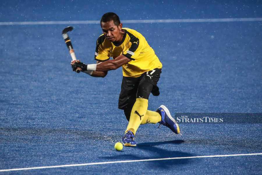 Veteran defender and penalty corner specialist Razie Rahim has been excluded from the national hockey men’s training squad. - NSTP file pic