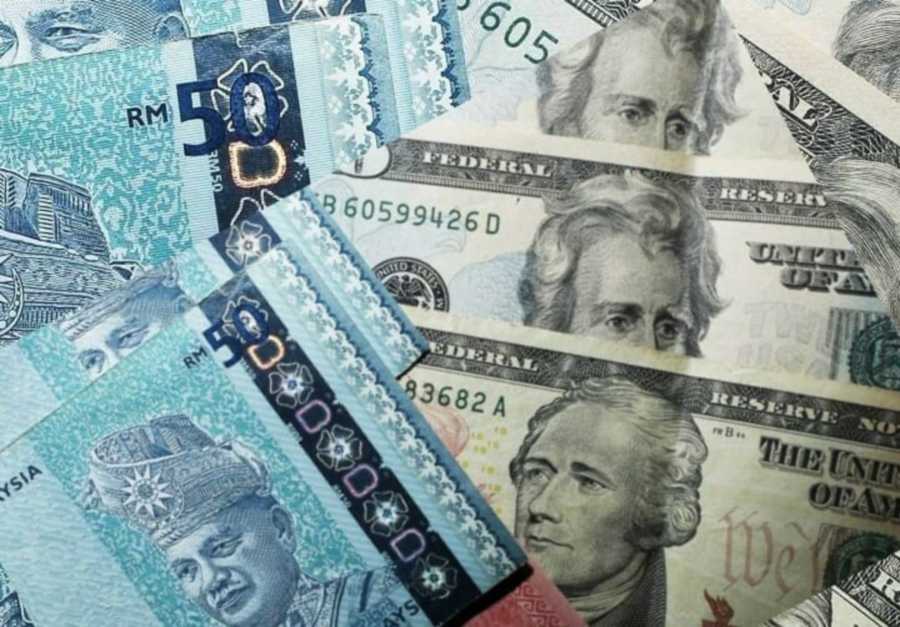  The ringgit extended yesterday’s loss to trade easier against the US dollar today, as strong sentiments towards the greenback continue to dominate the currency market, an economist said.