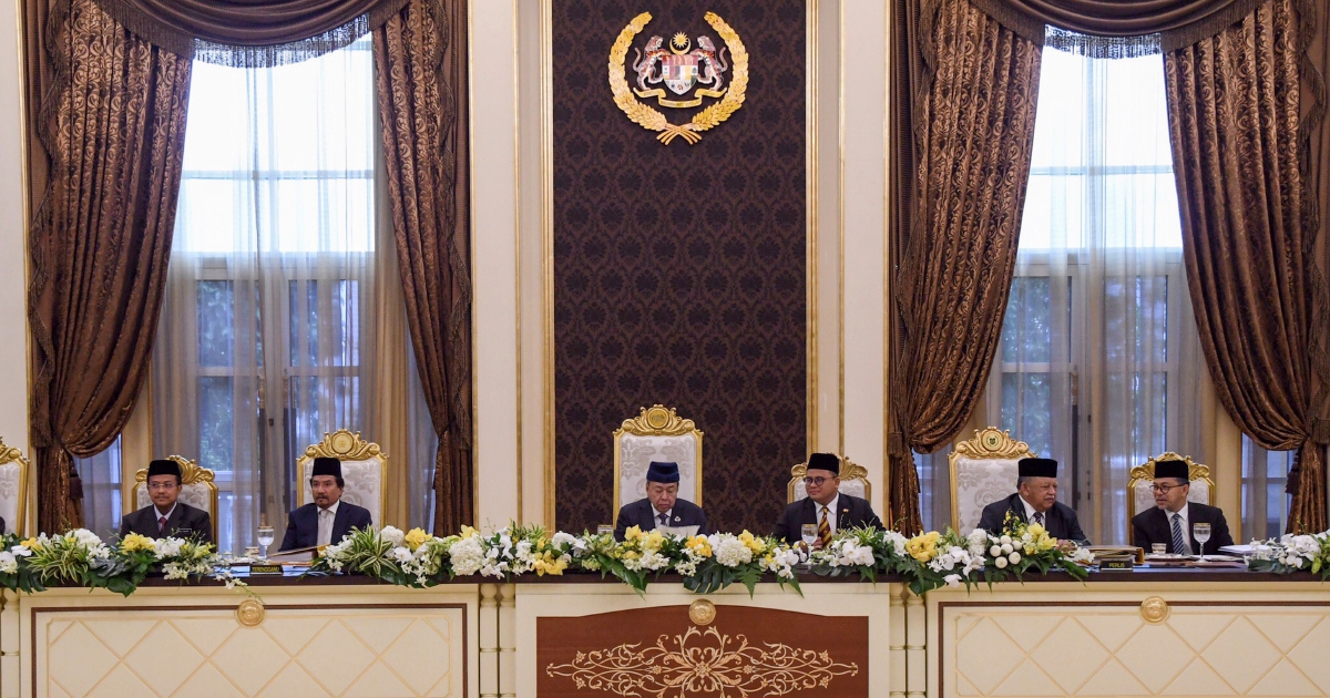 Selangor Sultan Chairs Conference Of Rulers' Meeting | New Straits Times