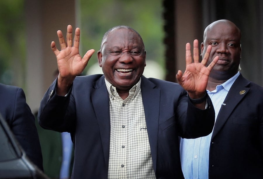 South Africa's Ramaphosa still ANC's best hope despite scandal | New ...