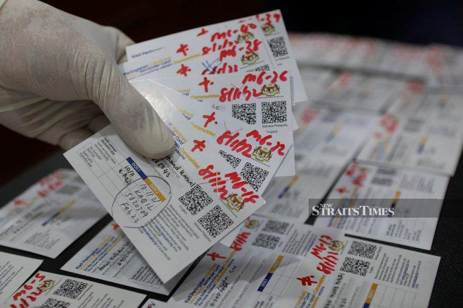 The Kedah Health Department has launched a joint investigation with the police to investigate a doctor for selling fake Covid-19 vaccination certificates. - NSTP/GHAZALI KORI (for illustration purposes only)