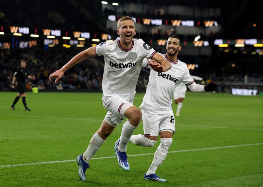 Burnley still searching for its first EPL point at home after 2-1 defeat to  West Ham