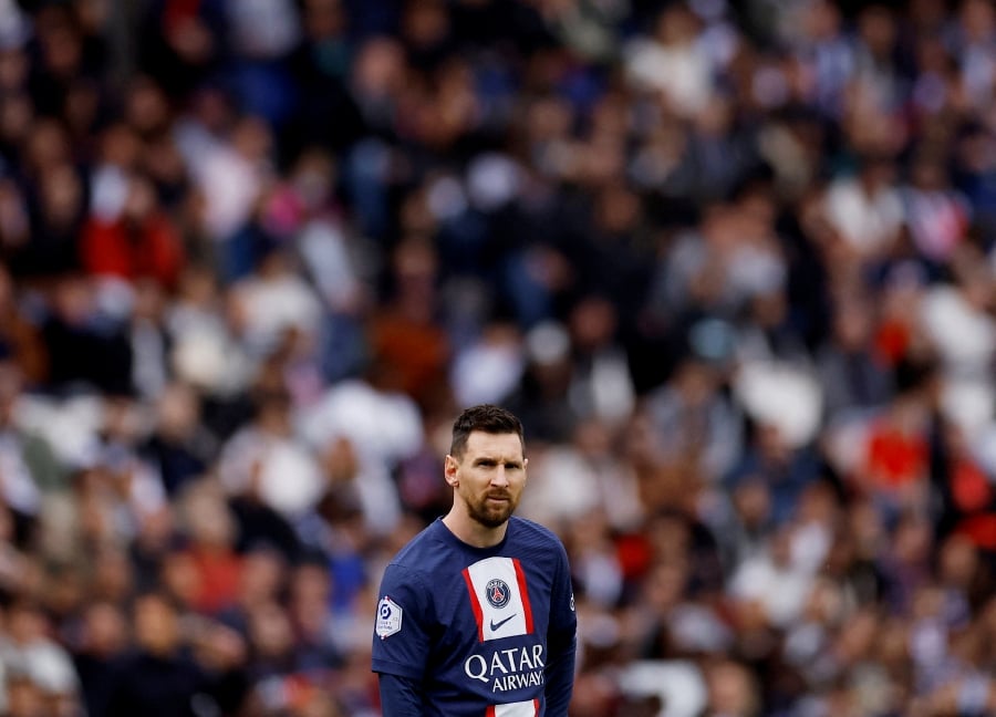 PSG suspends Messi for unapproved trip to Saudi Arabia