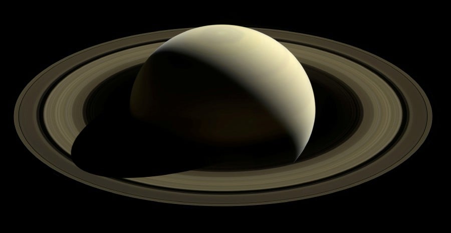 Saturn Is The Solar Systems Moon King With 20 More - 