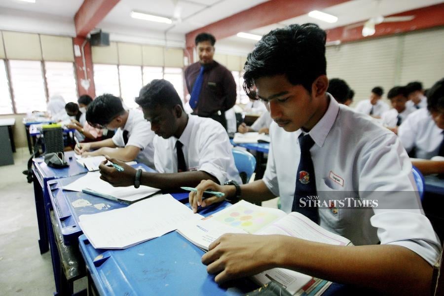 Earlier this week, Prime Minister Datuk Seri Anwar Ibrahim voiced concern over the decreasing interest among Malaysian students in STEM. - NSTP/File Pic