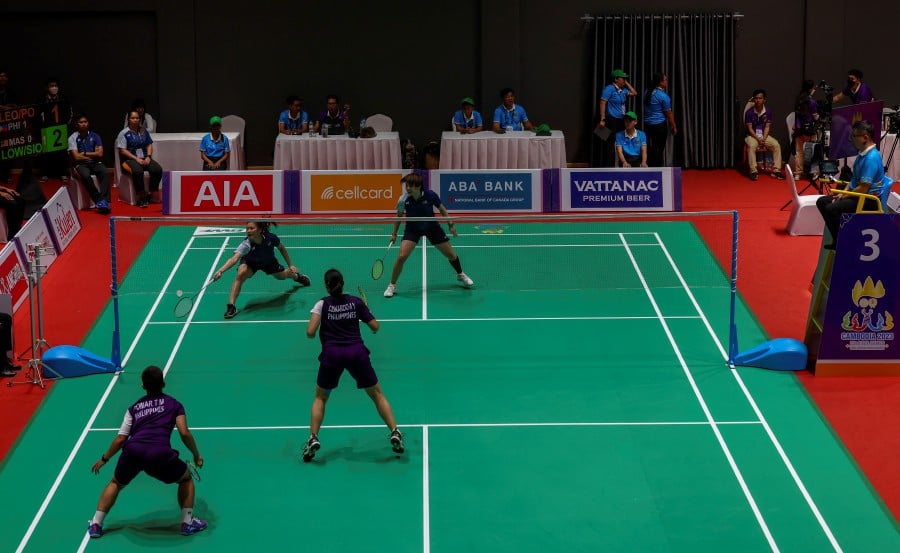 Herformuleren Versnellen Persoonlijk SEA Games: Semi-final hopes dashed as women's badminton squad go down  tamely to Philippines