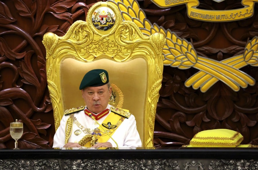 His Majesty Sultan Ibrahim, King of Malaysia, today reminded parliamentarians to be prepared to perform their duties ethically throughout his reign, which commenced on Jan 31. BERNAMA PIC