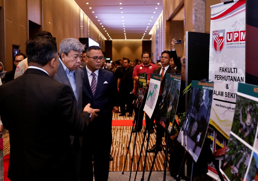Selangor Menteri Besar Datuk Seri Amirudin Shari said it was part of the state’s plan to declare the Permanent Forest Reserves (HSK) as Selangor Royal Heritage Forest (HWDS), as a tourist location for nature-lovers who are into hiking and jungle-trekking activities. BERNAMA PIC