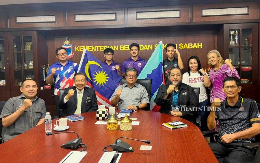 Four Sabah athletes will represent the country to compete in the 21st Asian U20 Athletics Championship 2024 in Dubai next week. Present was Sabah Youth and Sports minister Datuk Ellron Angin (seated centre). - NSTP