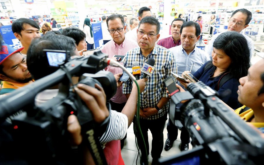 Datuk Saifuddin Nasution Ismail said such cooperation would result in having a powerful opposition against the Pakatan Harapan federal government. (NSTP/RAMDZAN MASIAM)