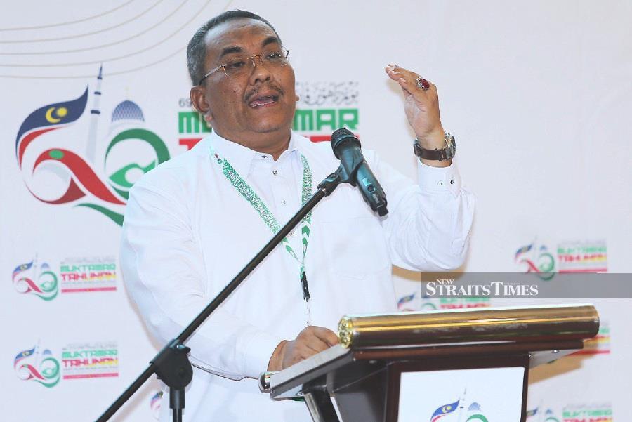 In a candid address, outspoken Pas leader Datuk Seri Muhammad Sanusi Md Noor voiced his concerns today, asserting that the democracy of the media in the country is eroding. - NSTP/SAIFULLIZAN TAMADI