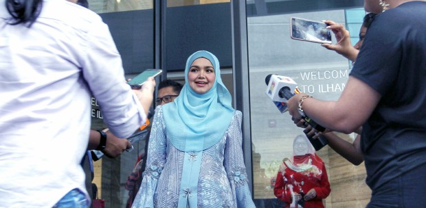 Showbiz Little Siti Aafiyah Has No Instagram Account New Straits Times Malaysia General