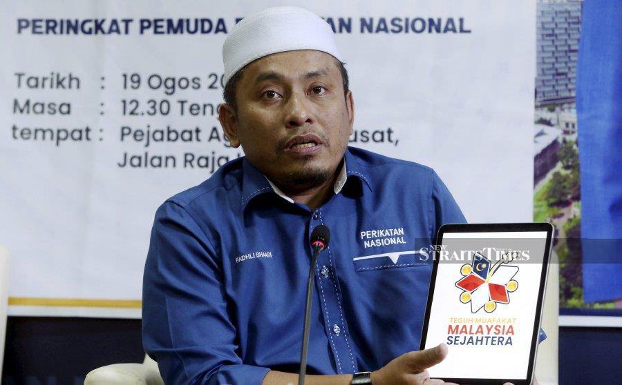 Historians said the proposal by Perikatan Nasional (PN) Youth for the four states controlled by the coalition to consider using different logos and themes for this year's National Day celebration instead of those announced at the federal-level was outright rude and irresponsible.  - NSTP/HAIRUL ANUAR RAHIM