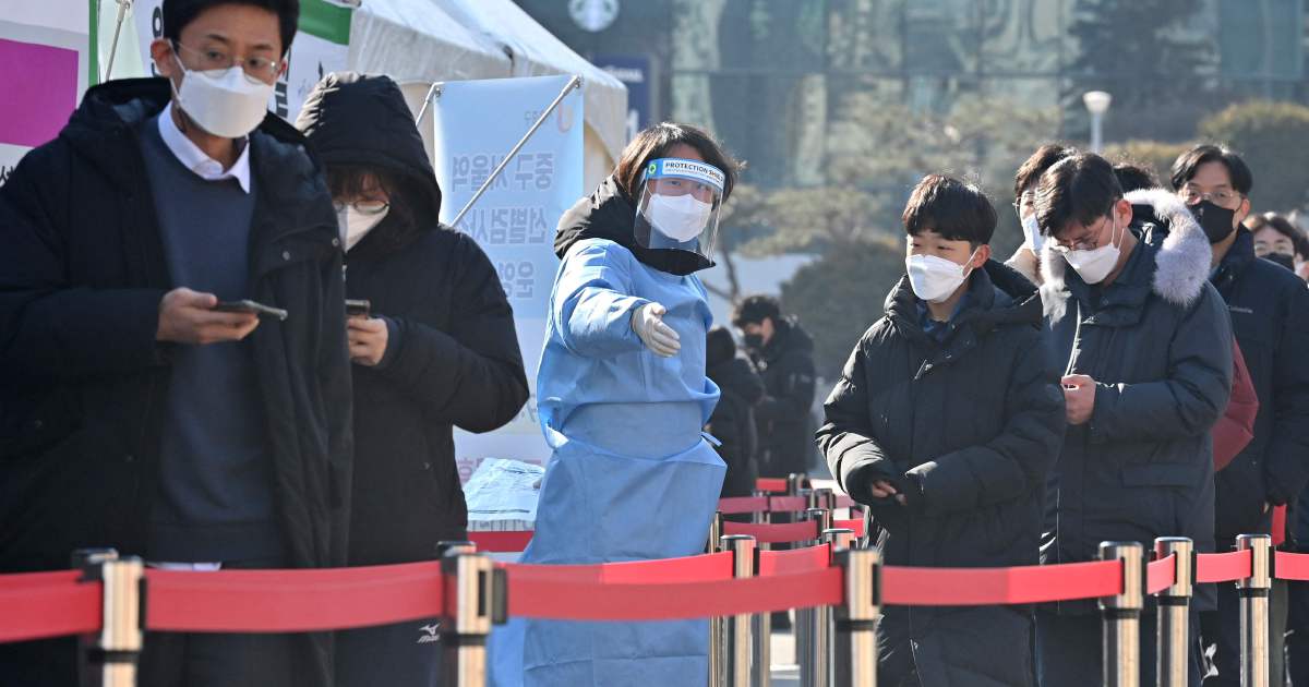Seoul eases Covid restrictions with daily cases at record high