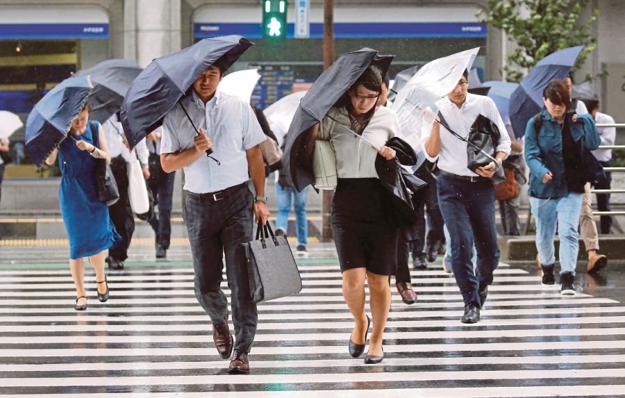 Typhoon Shanshan clips Japan coast, sparing Tokyo New Straits Times