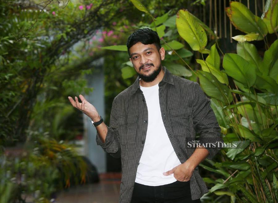 Shukri Yahya poses for a photograph ahead of a press conference on his new drama ‘Layang-Layang Perkahwinan’ in Kuala Lumpur. -NSTP/ROHANIS SHUKRI