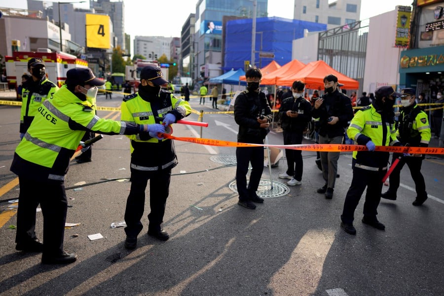 19 foreigners killed in S. Korea stampede Fire Dept New Straits