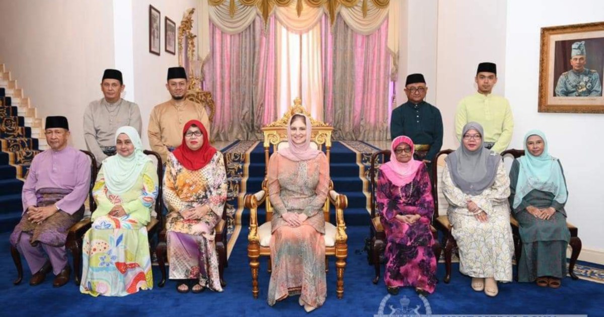 Sultanah Of Kelantan Makes Her First Appearance New Straits Times Malaysia General Business