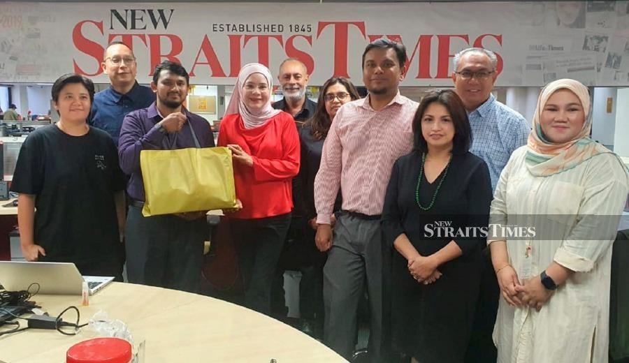  New Straits Times' Group Editor (Front, third from left) receives a courtesy call from representatives of Sunway Medical Group who paid a courtesy visit to Balai Berita, Bangsar to engage with the New Straits Times editorial team today (April 1).