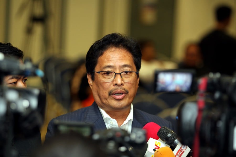 MACC Chief Commissioner Tan Sri Azam Baki said Malaysian police would seek cooperation from the Singaporean authorities to locate the individual. - Bernama pic