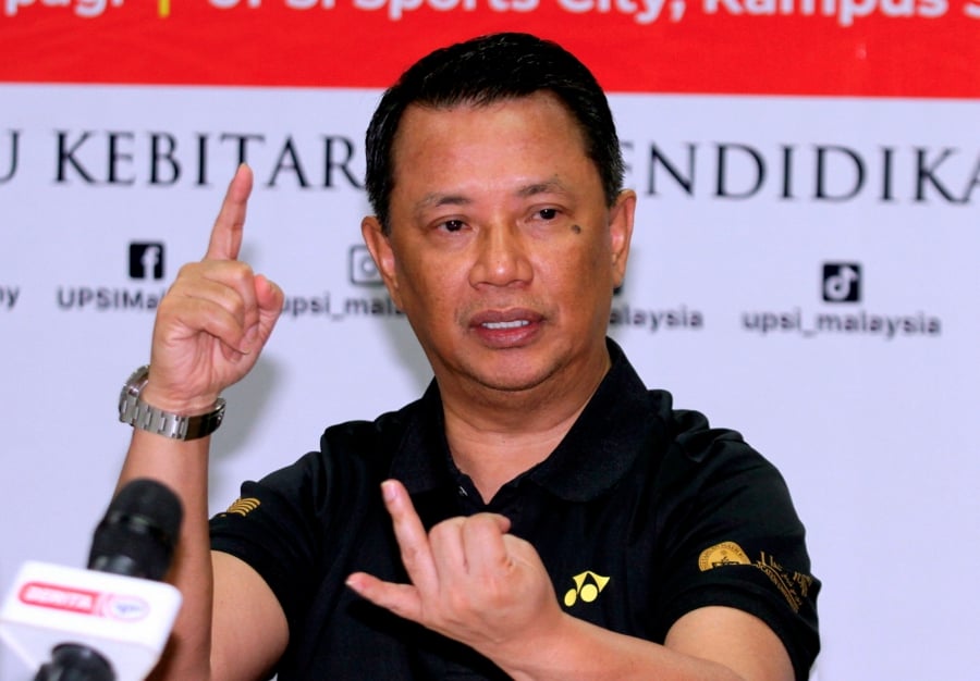 OCM president Tan Sri Mohamad Norza Zakaria said badminton, cycling, diving, archery and sailing have the potential to deliver the goods for the national contingent. - BERNAMA pic