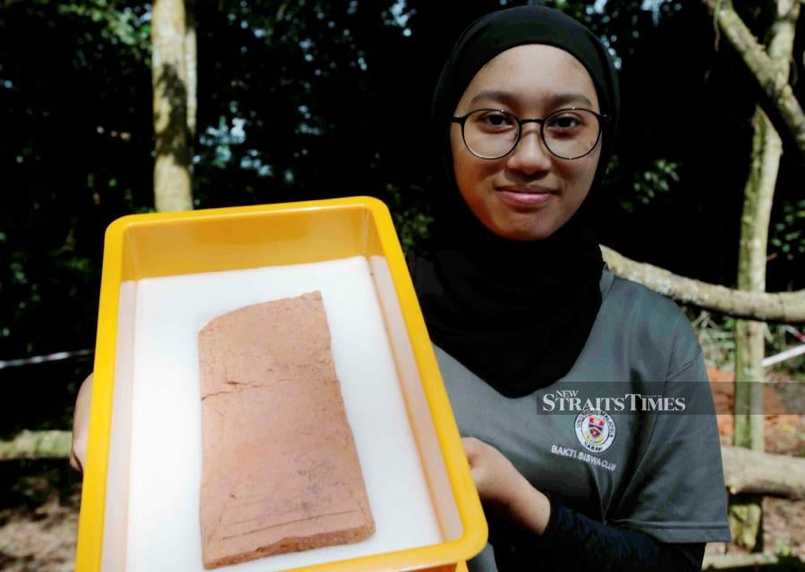The statues and artifacts discovered from the site will be taken back to GARC USM for conservation and further research. - NSTP/SYAHARIM ABIDIN