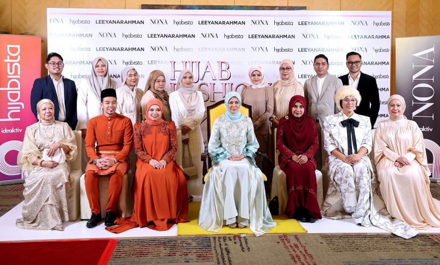 Tengku Permaisuri Selangor Tengku Permaisuri Norashikin today (Feb 21) attended the Hijab Fashion Award 2024 at the Hotel One World here. - Bernama pic