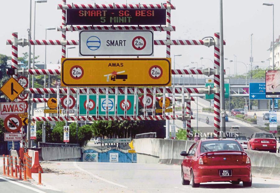 Government offers to take over four toll highways for RM6 ...