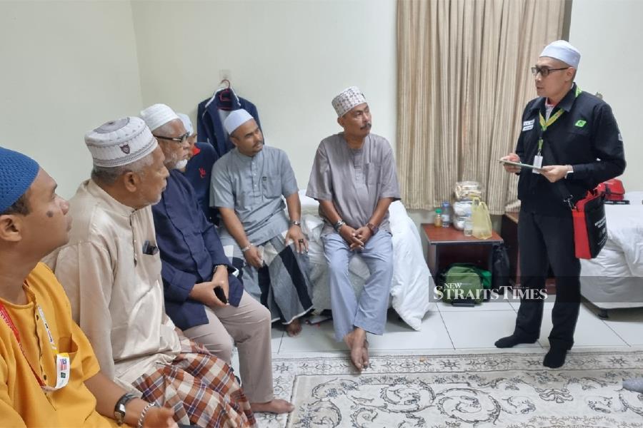 TH coordinator of operations (Public Health Unit) Dr Asraf Ahmad Qamruddin said this season's Ziarah Rahmah Programme will include physiotherapy experts who will share tips, advice, and guidance with haj pilgrims to help them stay fit and healthy during their pilgrimage. - NSTP/ HUSAIN JAHIT