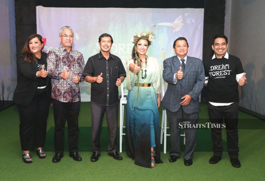 (Fourth from left) Puan Sri Tiara Jacquelina introducing the new Langkawi attraction, Dream Forest, which will open in May. Picture by AMIRUDIN SAHIB.