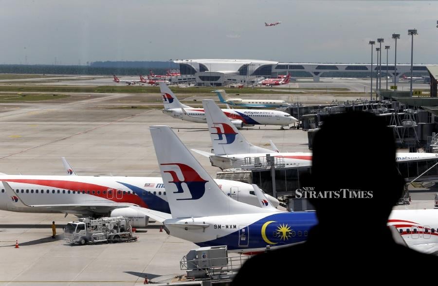 (Pic for illustration purposes) The incident last Sunday, involving Flight MH2664 to the Sabah coastal town, resulted in the flight turning back to the Kuala Lumpur International Airport (KLIA), after what the airline termed as having encountered ‘technical issues’ during inclement weather. -NSTP/HAIRUL ANUAR RAHIM