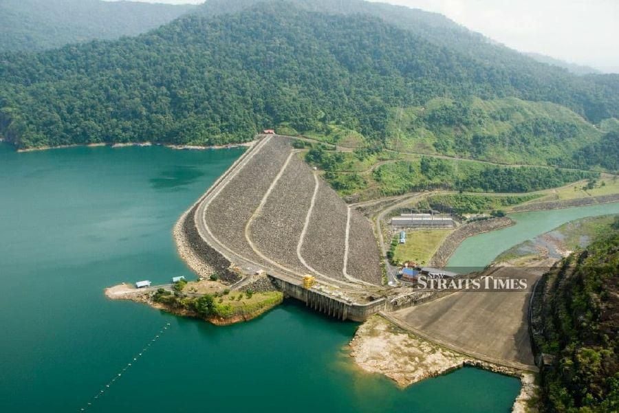 TNB has made early preparations since early August at all three hydroelectric dams, including at the Sultan Mahmud hydroelectric dam in Kenyir to face the monsoon season this year. - Photo courtesy of TNB. 